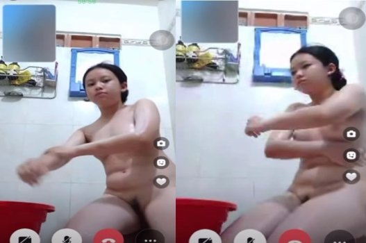 Bùi Trúc Nhi mơn trớn ngọt ngào cùng bạn trai si mê